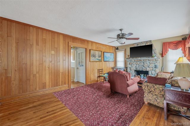 175 Rockaway Parkway, Valley Stream, NY 11580