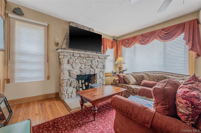 175 Rockaway Parkway, Valley Stream, NY 11580