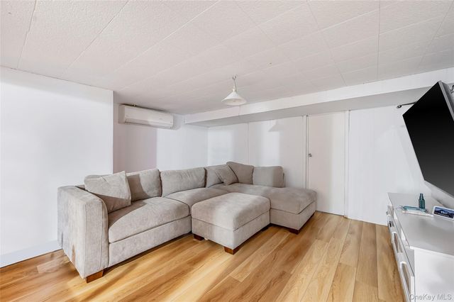 175 Rockaway Parkway, Valley Stream, NY 11580