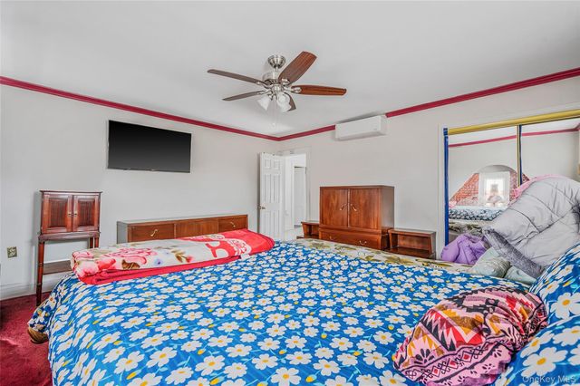 175 Rockaway Parkway, Valley Stream, NY 11580