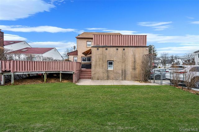 175 Rockaway Parkway, Valley Stream, NY 11580