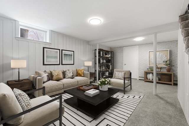 21 Belmore Rd, Natick, MA 01760