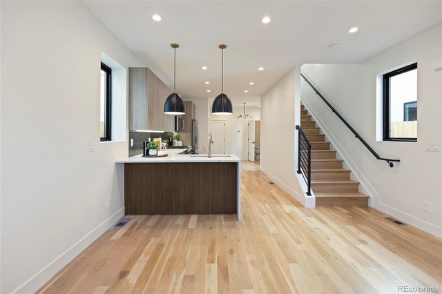 1713 Grove Street, Denver, CO 80204