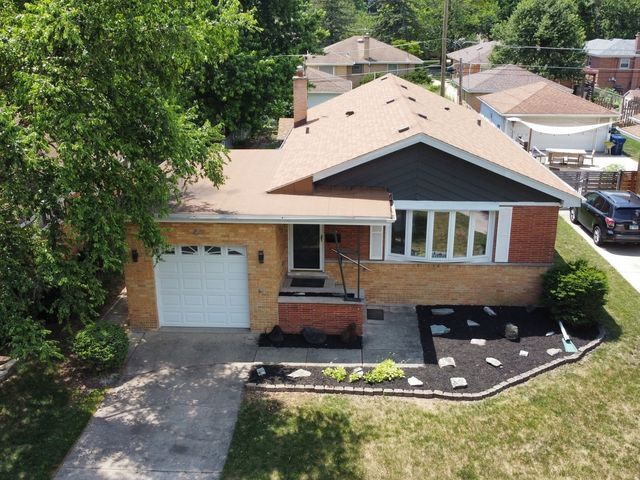 1234 Community Drive, La Grange Park, IL 60526