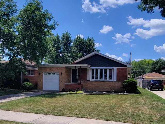 1234 Community Drive, La Grange Park, IL 60526