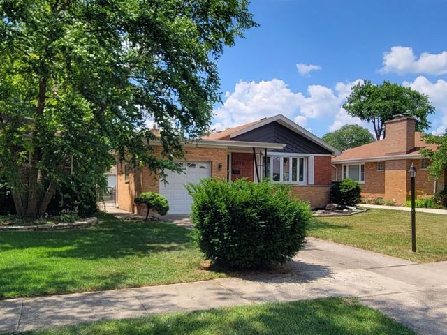 1234 Community Drive, La Grange Park, IL 60526