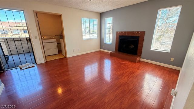 2754 Aarondavid Drive, Las Vegas, NV 89121