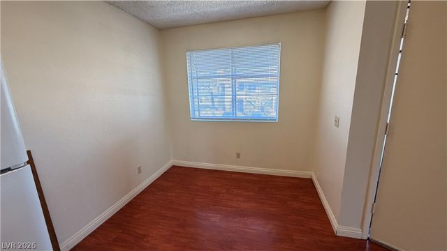 2754 Aarondavid Drive, Las Vegas, NV 89121