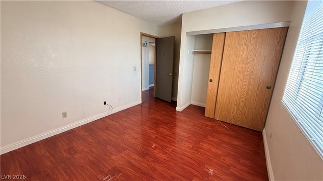 2754 Aarondavid Drive, Las Vegas, NV 89121