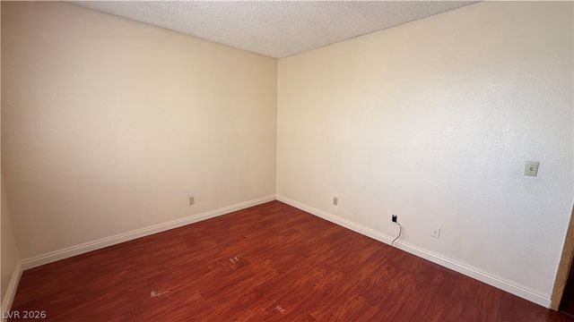 2754 Aarondavid Drive, Las Vegas, NV 89121