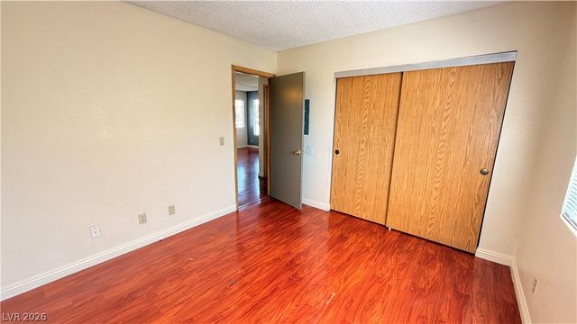 2754 Aarondavid Drive, Las Vegas, NV 89121