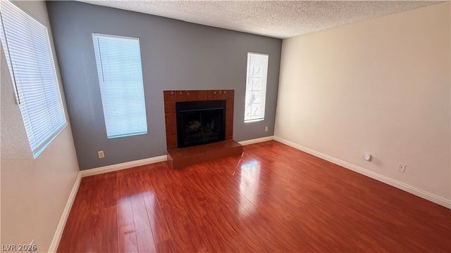 2754 Aarondavid Drive, Las Vegas, NV 89121