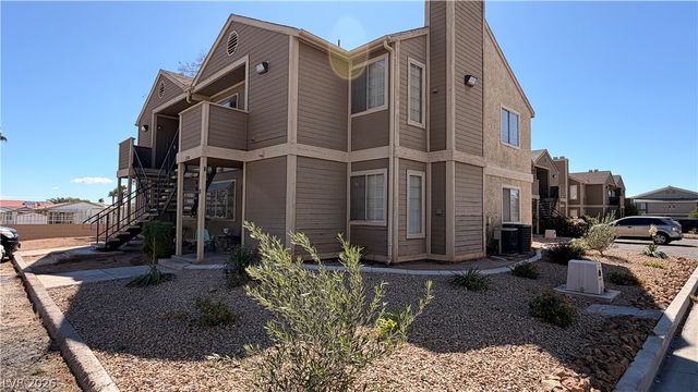 2754 Aarondavid Drive, Las Vegas, NV 89121