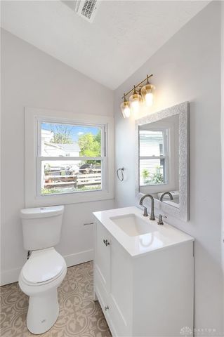 617 Chestnut Street, Xenia, OH 45385