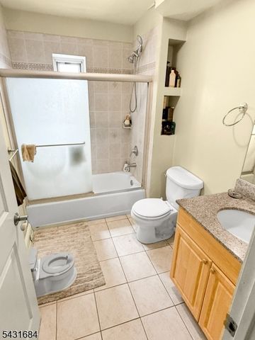 70 S Munn Ave 303, East Orange City, NJ 07018
