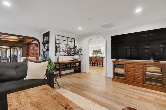 13757 Seven Cedars Dr, Grass Valley, CA 95945