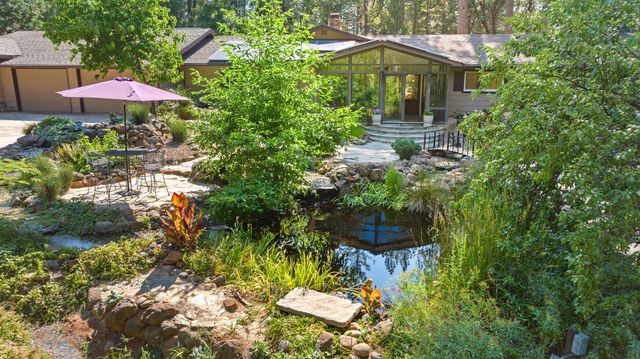 13757 Seven Cedars Dr, Grass Valley, CA 95945