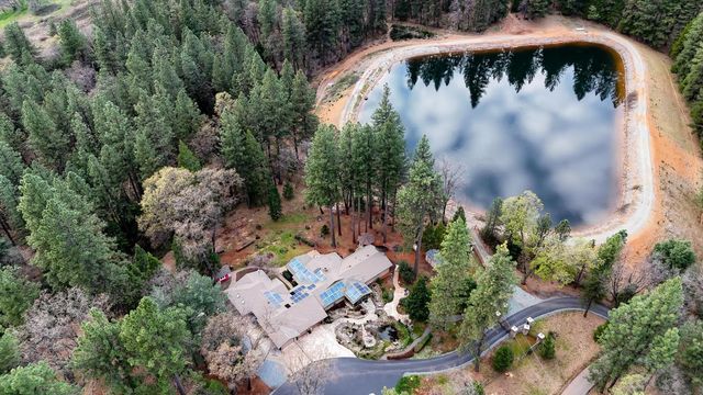 13757 Seven Cedars Dr, Grass Valley, CA 95945