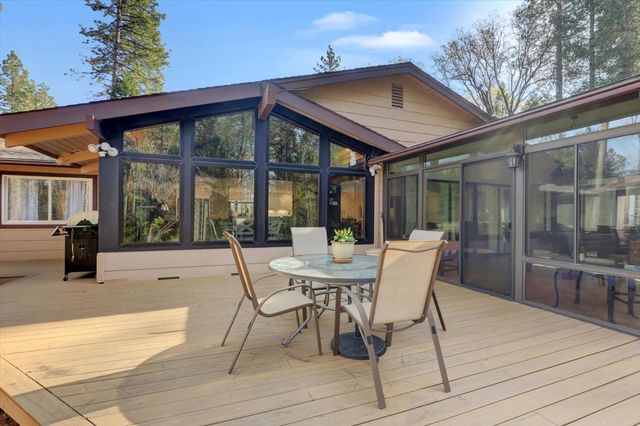 13757 Seven Cedars Dr, Grass Valley, CA 95945