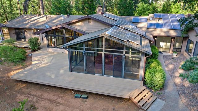 13757 Seven Cedars Dr, Grass Valley, CA 95945