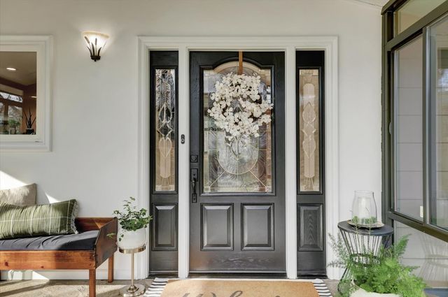 13757 Seven Cedars Dr, Grass Valley, CA 95945