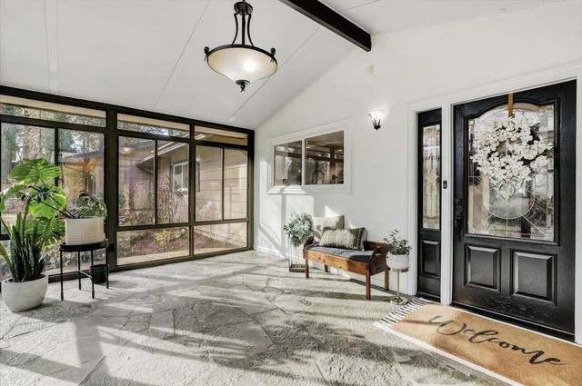 13757 Seven Cedars Dr, Grass Valley, CA 95945