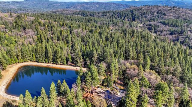 13757 Seven Cedars Dr, Grass Valley, CA 95945