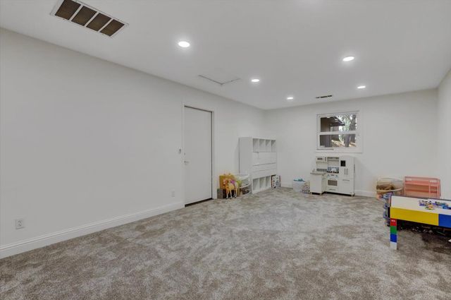 13757 Seven Cedars Dr, Grass Valley, CA 95945