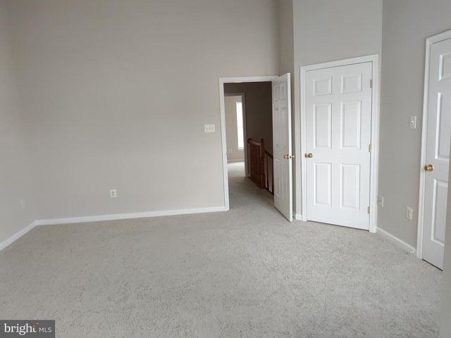 5032 FINSBURY RD, Rosedale, MD 21237