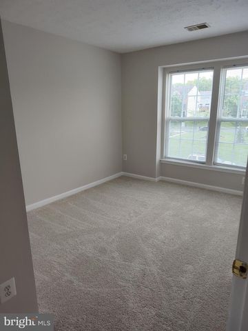 5032 FINSBURY RD, Rosedale, MD 21237