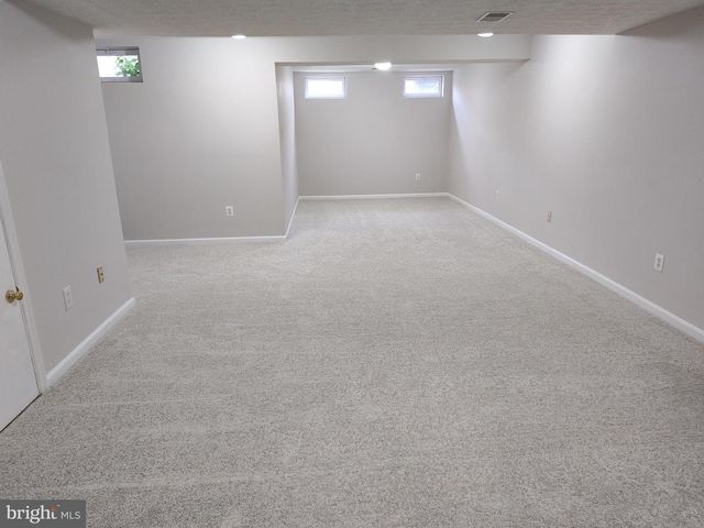 5032 FINSBURY RD, Rosedale, MD 21237