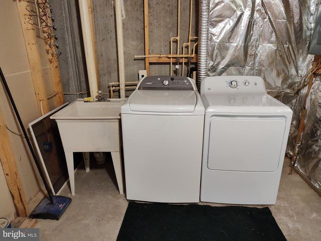 5032 FINSBURY RD, Rosedale, MD 21237