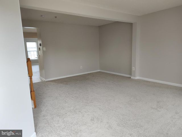 5032 FINSBURY RD, Rosedale, MD 21237