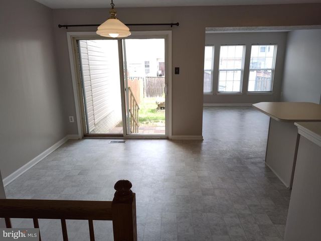 5032 FINSBURY RD, Rosedale, MD 21237