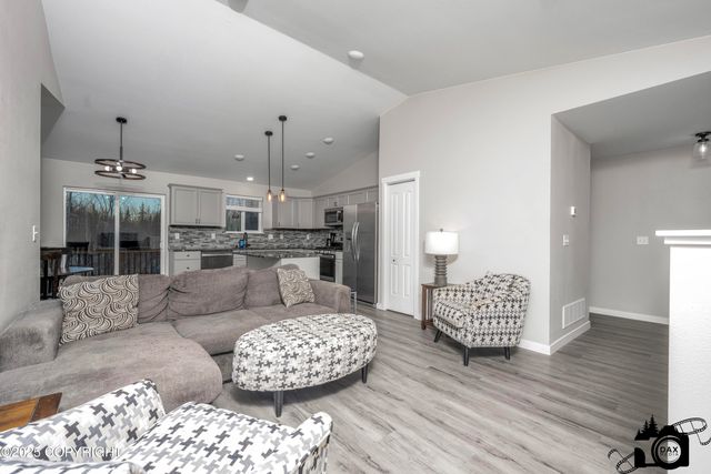 11378 W Birchwood Lane, Houston, AK 99623