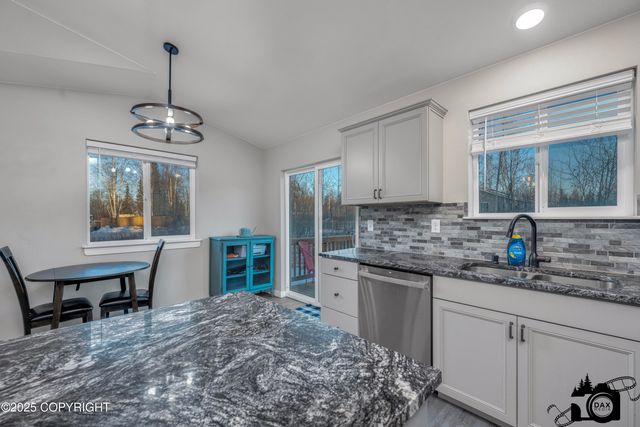 11378 W Birchwood Lane, Houston, AK 99623