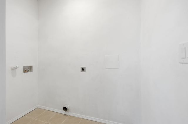 214 Pembrook Street, Lake Dallas, TX 75065