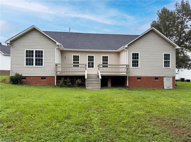 4100 Birchgarden Drive, High Point, NC 27265
