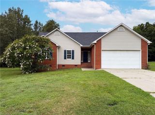 4100 Birchgarden Drive, High Point, NC 27265