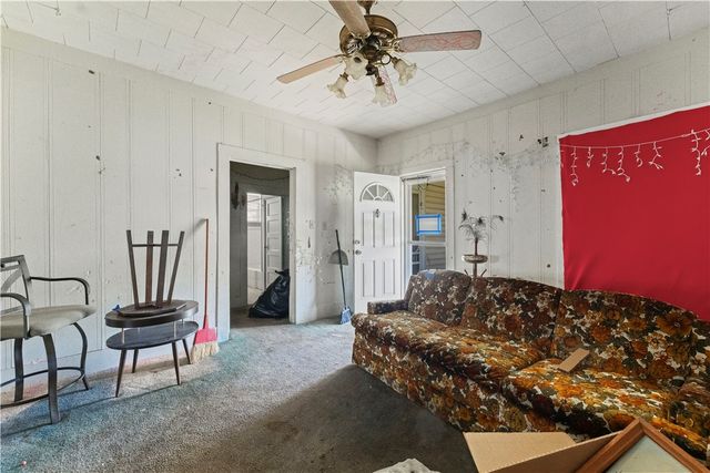 722 Oak Avenue, Springdale, AR 72764