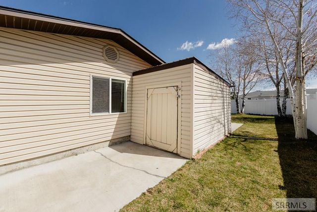 3217 Disney Drive, Idaho Falls, ID 83404