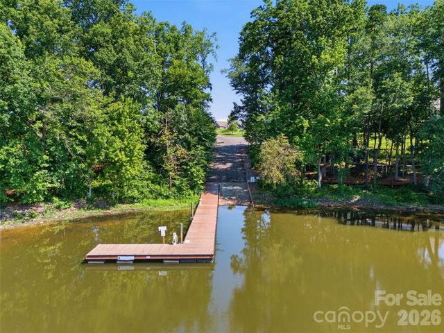 5821 Casper Drive, Charlotte, NC 28214