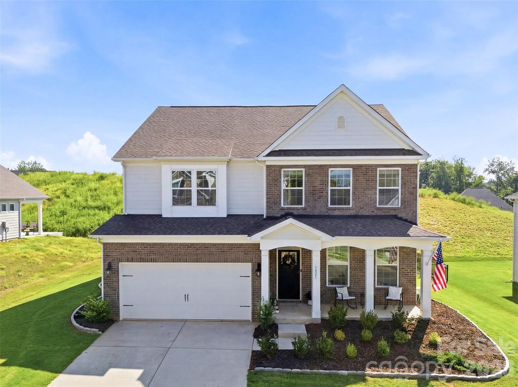 5821 Casper Drive, Charlotte, NC 28214