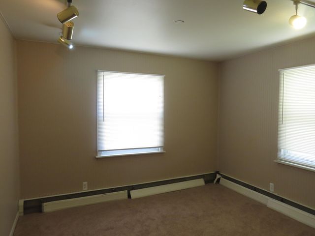 26307 Woodmont Street, Roseville, MI 48066