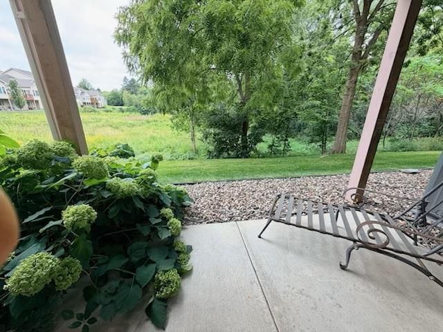 4805 Iris Alcove, White Bear Twp, MN 55127