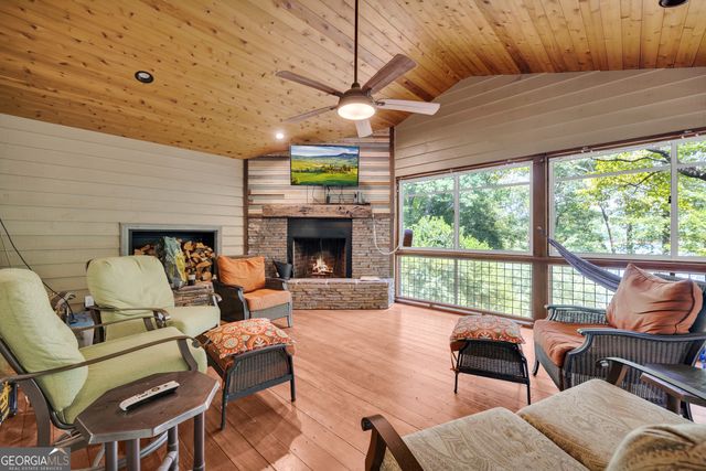 102 Pine Tree Trace, Lavonia, GA 30553