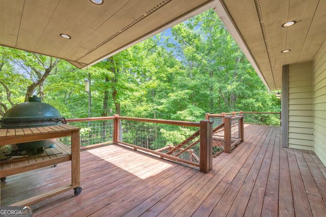 102 Pine Tree Trace, Lavonia, GA 30553