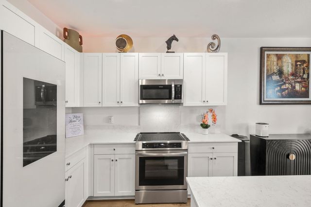 8488 Anker Way, Elk Grove, CA 95757