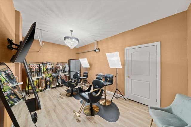 8488 Anker Way, Elk Grove, CA 95757