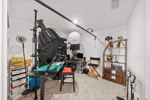 8488 Anker Way, Elk Grove, CA 95757